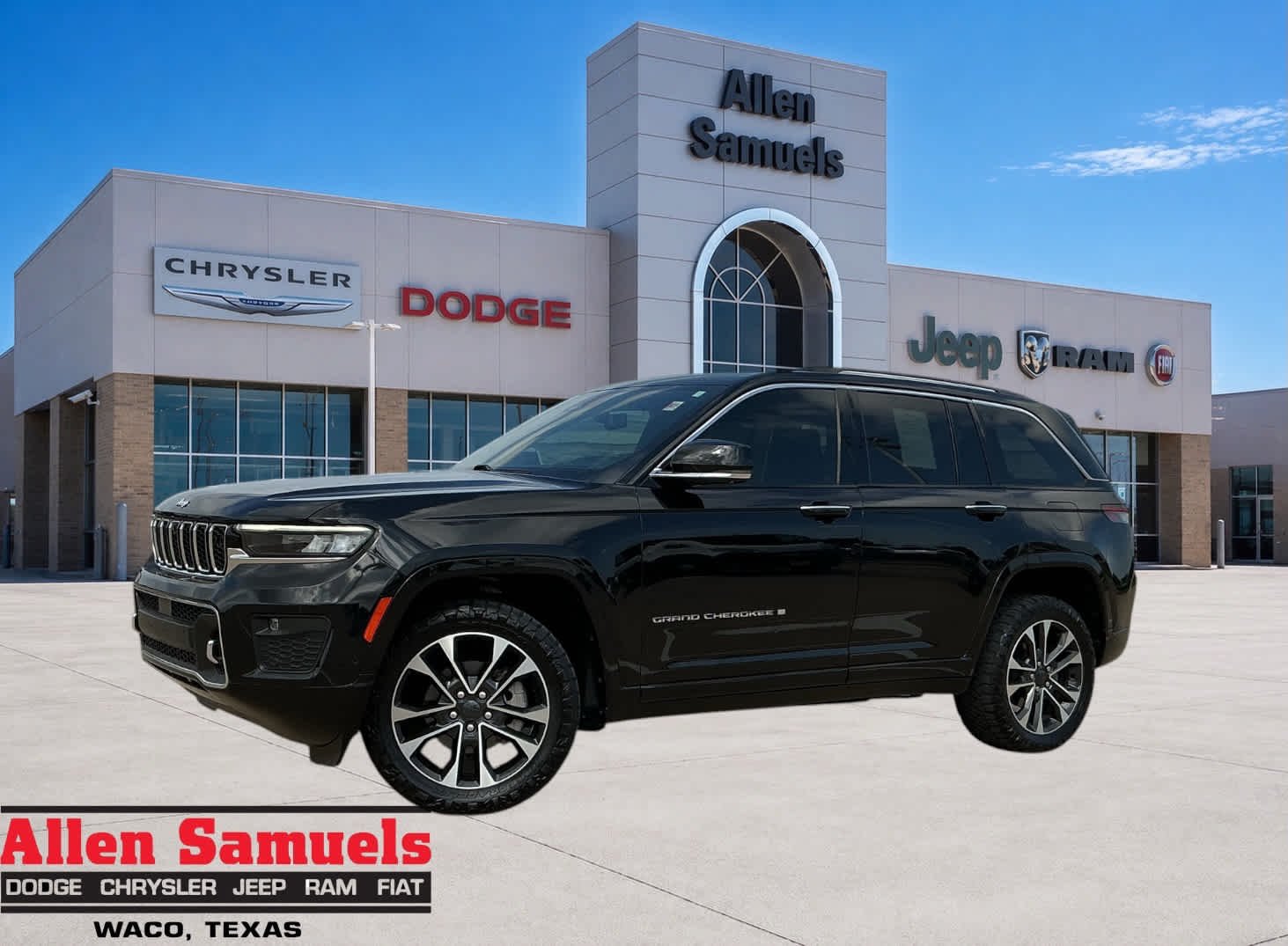 2023 Jeep Grand Cherokee Overland's photo