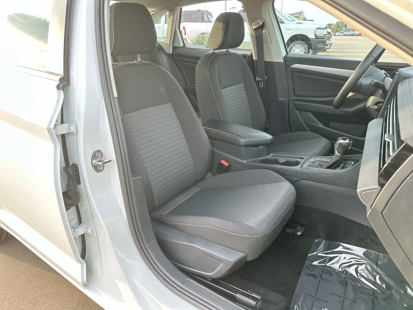 Used 2025 Pure White Volkswagen S image 21