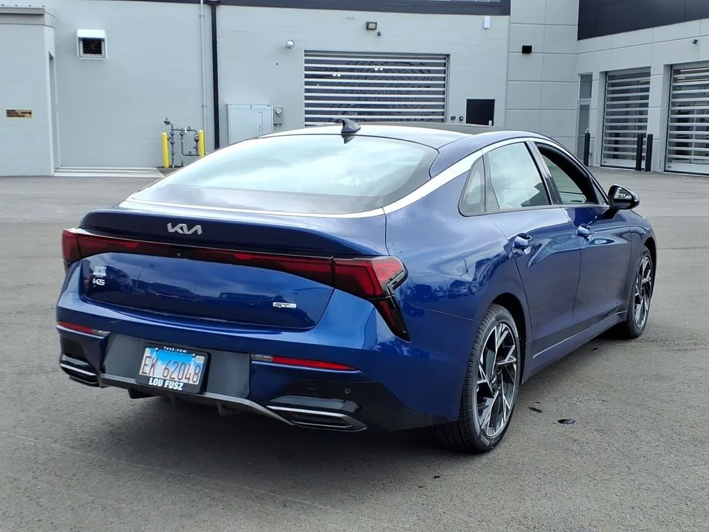 Used 2025 Blue Kia GT-Line image 4