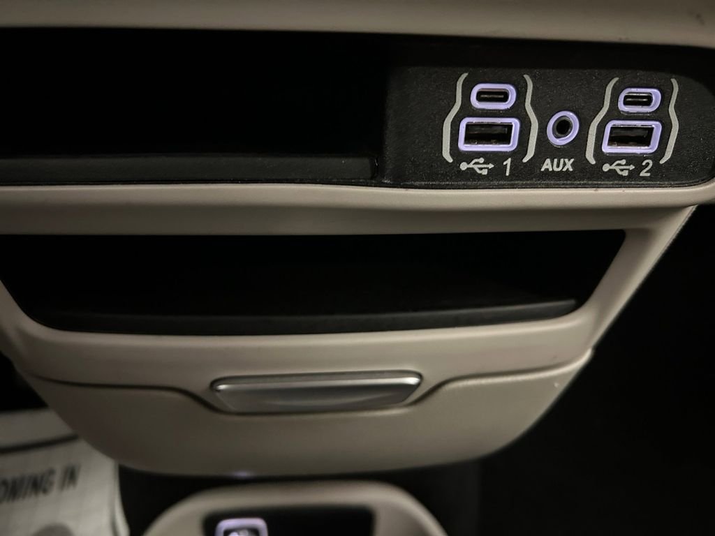 Used 2023 Black Chrysler Touring L image 30