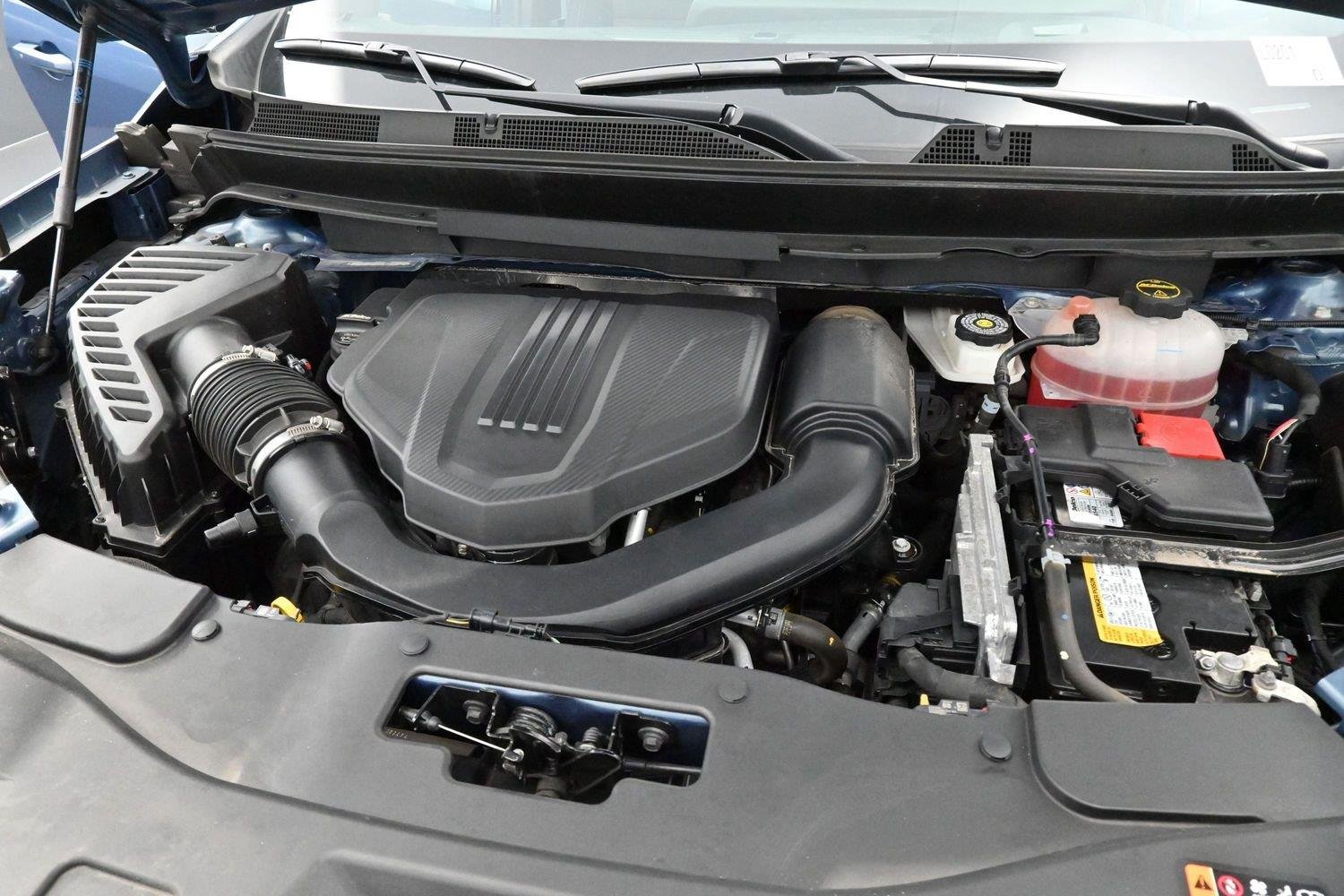 Used 2024 Lakeshore Blue Metallic Chevrolet LT image 32