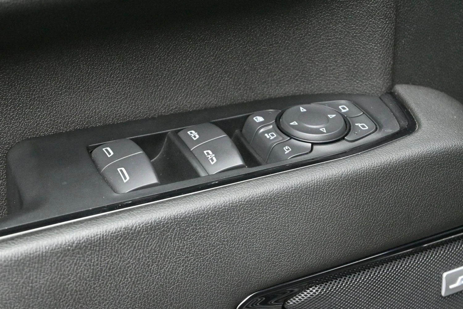 Used 2024 Onyx Black GMC AT4 image 12