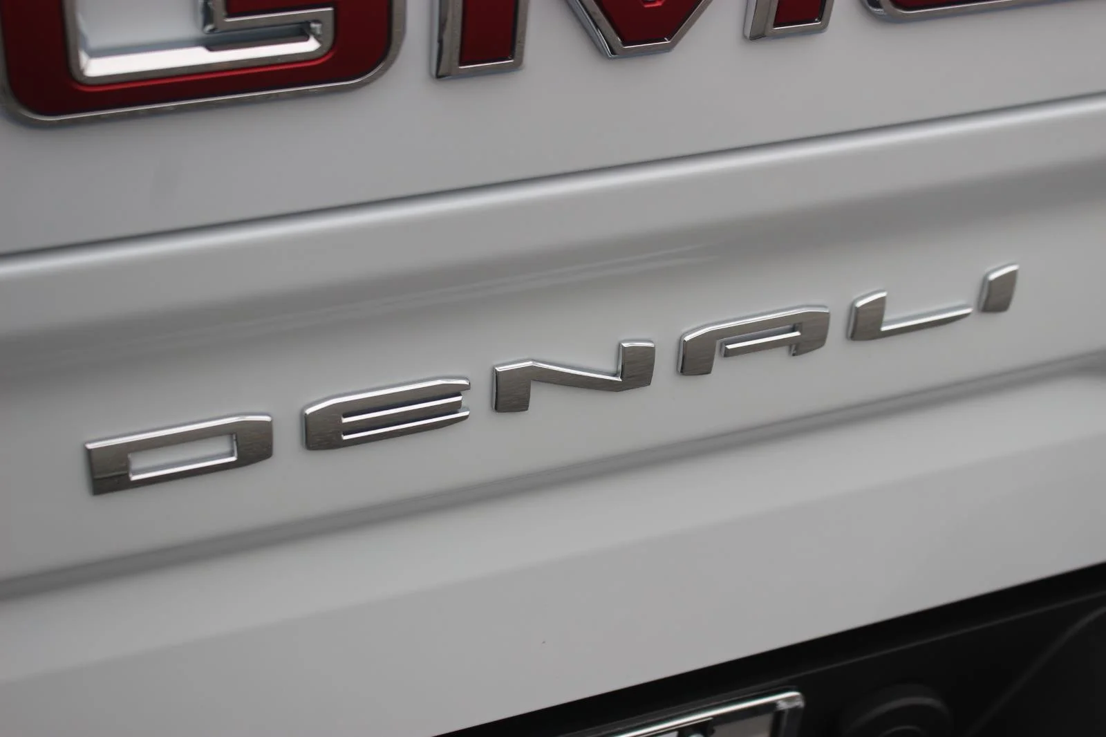 Used 2026 Glacier White Tricoat GMC Denali image 11