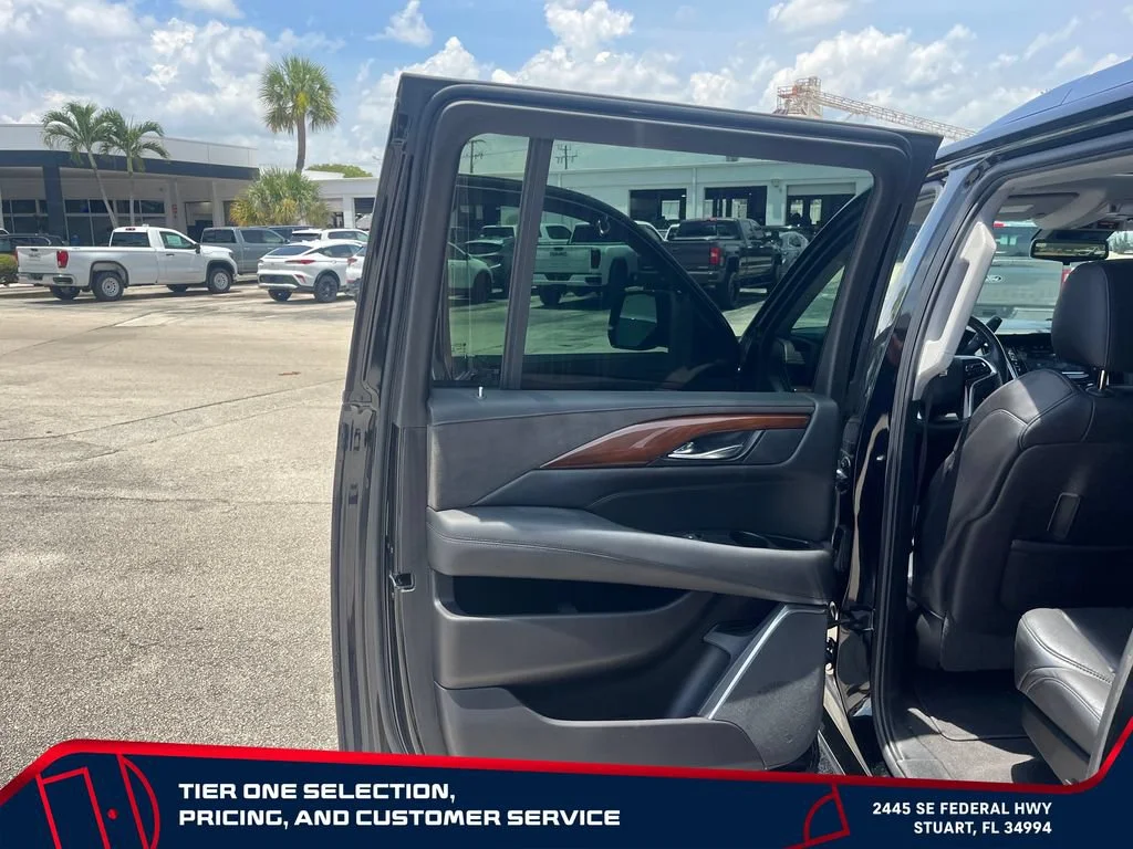 Used 2020 BLACK RAVEN Cadillac Premium Luxury image 30