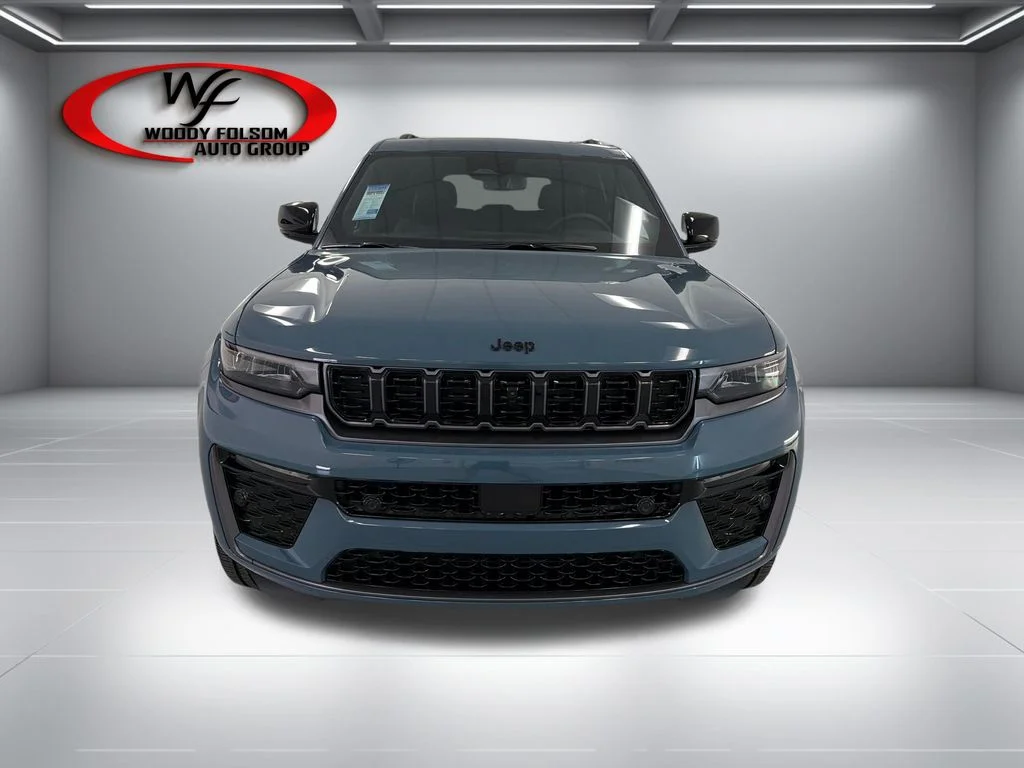 New 2026 Steel Blue Exterior Paint Jeep Limited Reserve image 2