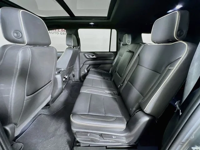 Used 2023 Silver GMC SLT image 24