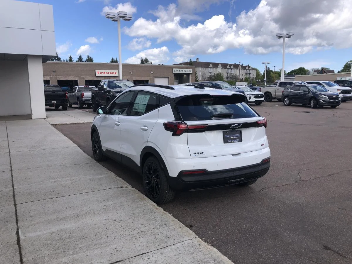 New 2027 White Chevrolet Fwd 4dr Rs image 5