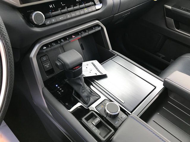 2026 Toyota Tundra Platinum - Photo 19