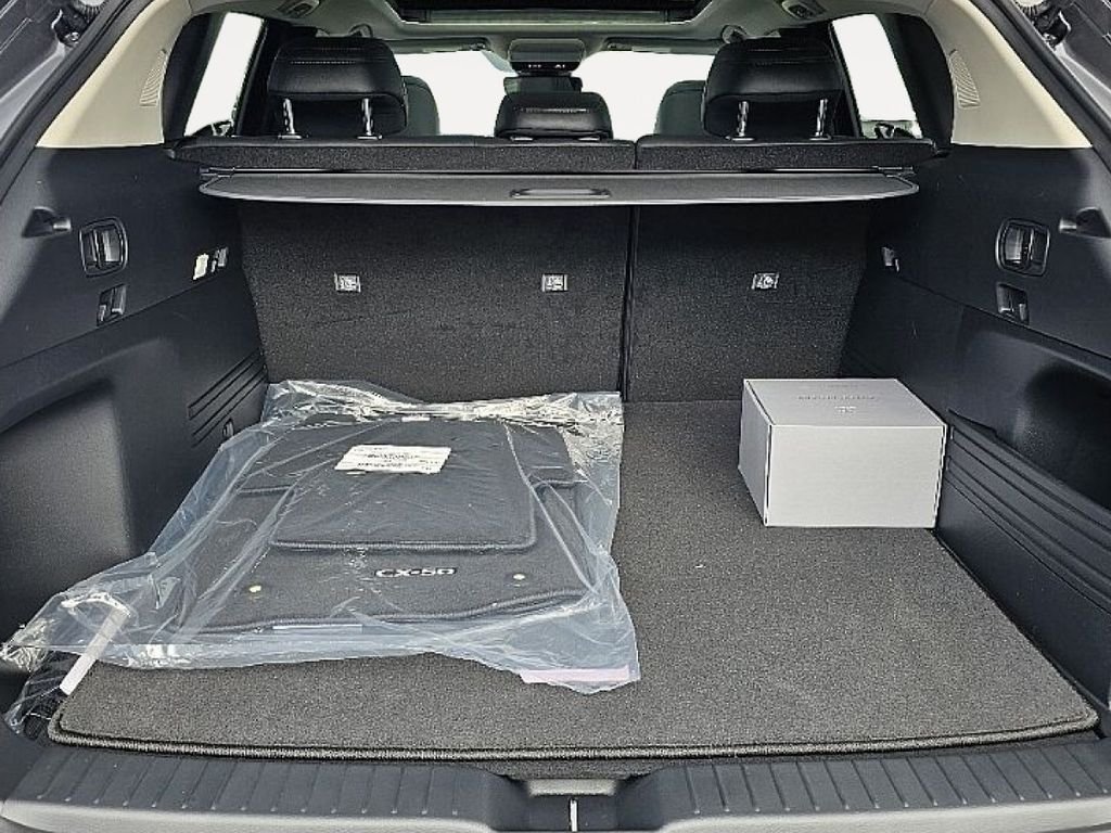 2026 Mazda CX-50 Premium Plus - Photo 16