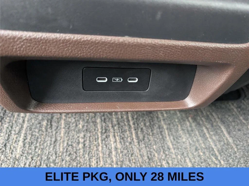 Used 2025 White Honda Elite image 16