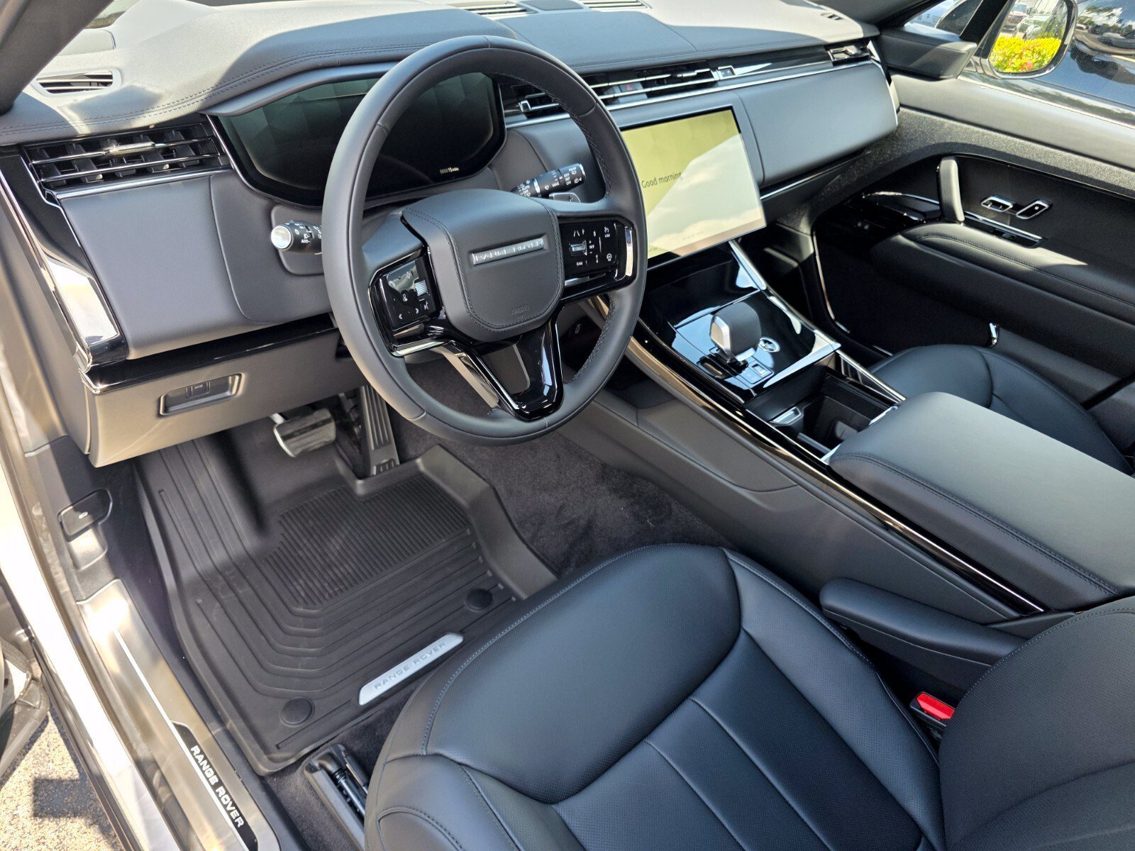 New 2026 Borasco Grey Land Rover P400 Dynamic SE image 11