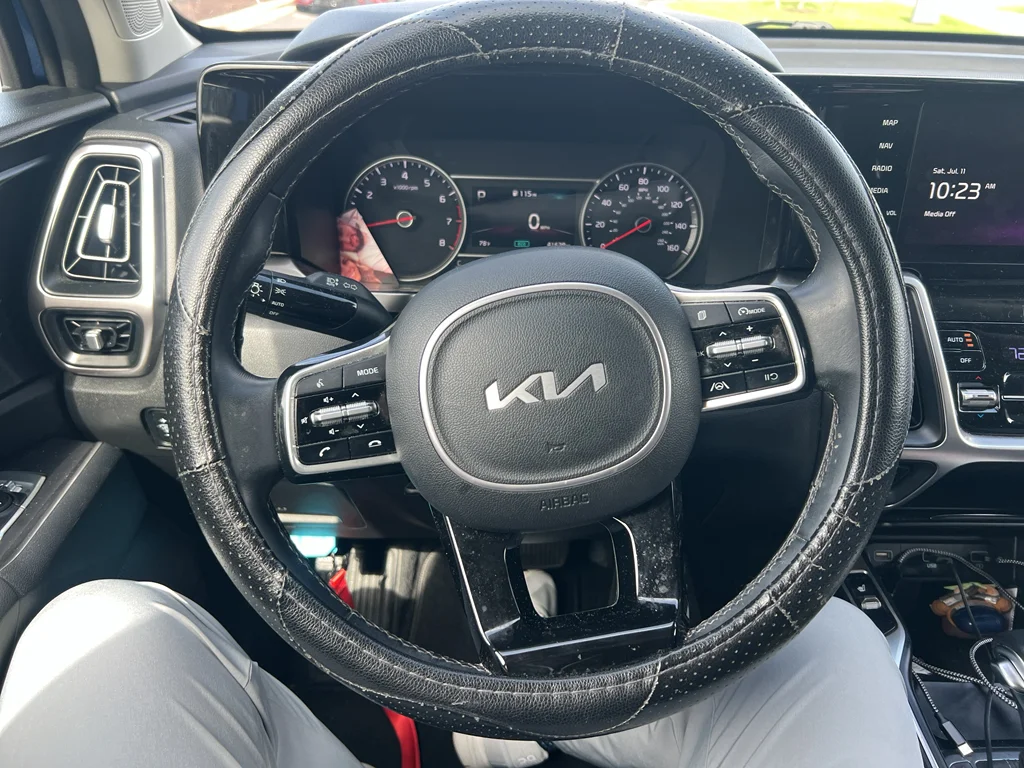 Used 2022 Sapphire Blue Kia S image 7