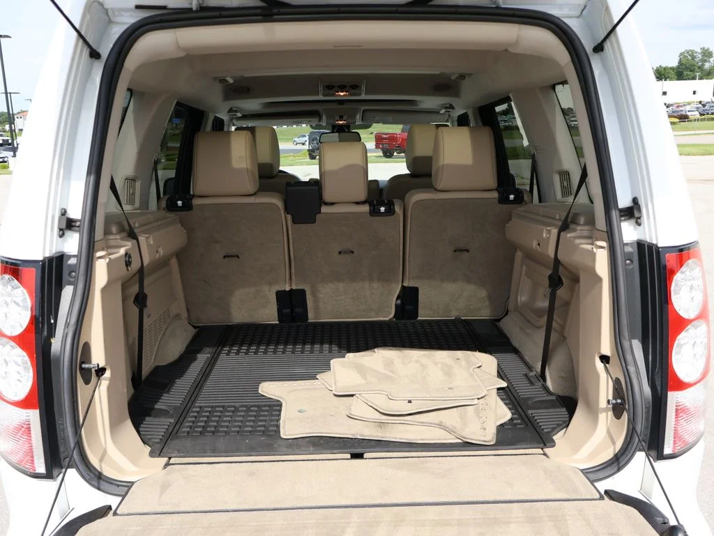 Used 2012  Land Rover HSE image 18