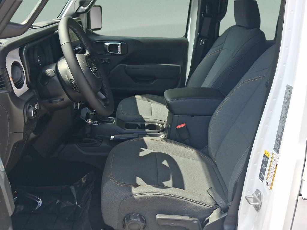 New 2025 White Jeep Sport S image 18