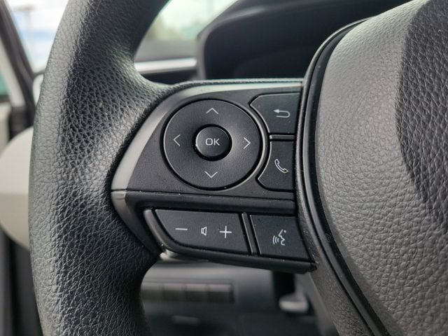 Used 2023 White Toyota LE image 21