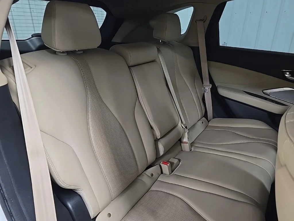 Used 2019 White Acura Technology Package image 17