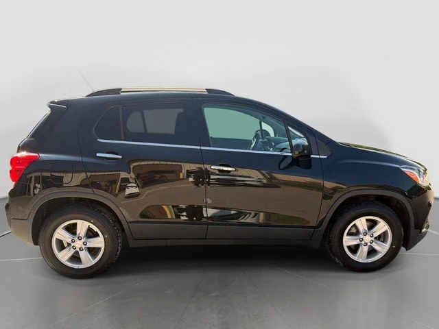 Used 2019 Chevrolet Trax LT with VIN 3GNCJLSB9KL377501 for sale in Jefferson City, MO