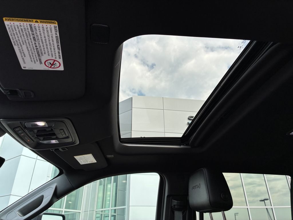 Used 2023 Red GMC AT4 image 19