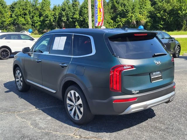 Used 2020 White Kia S image 5