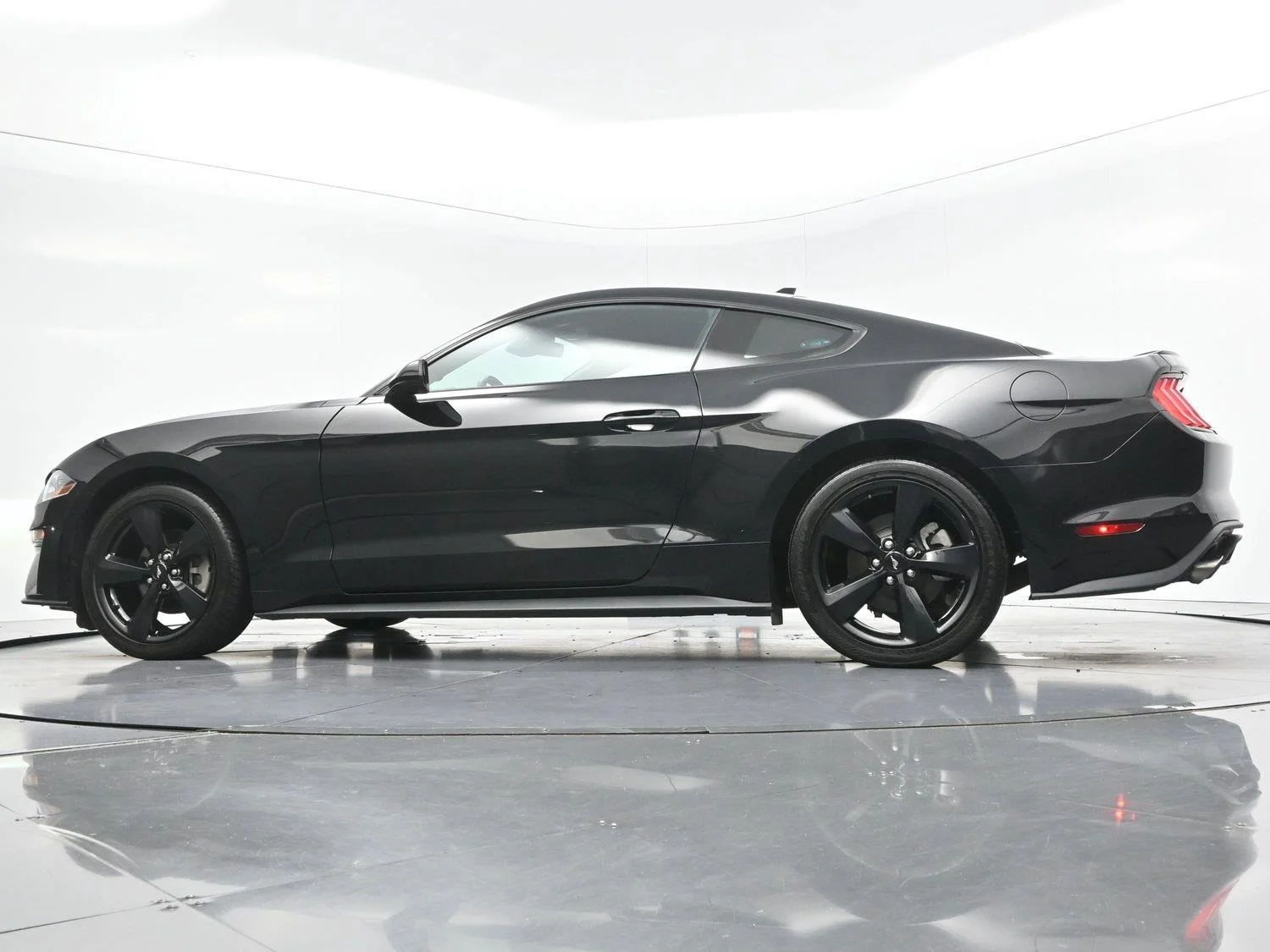 Used 2022 Race Red Ford EcoBoost image 41