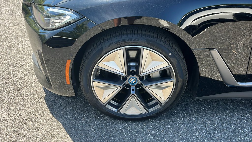 Used 2023 Jet Black BMW eDrive35 image 8