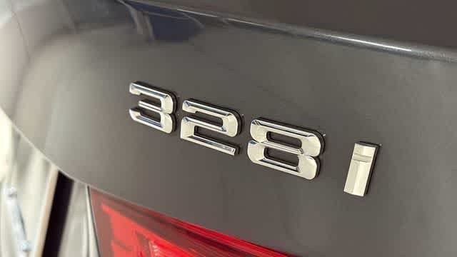 Used 2014 Mineral Gray Metallic BMW 328i xDrive image 9