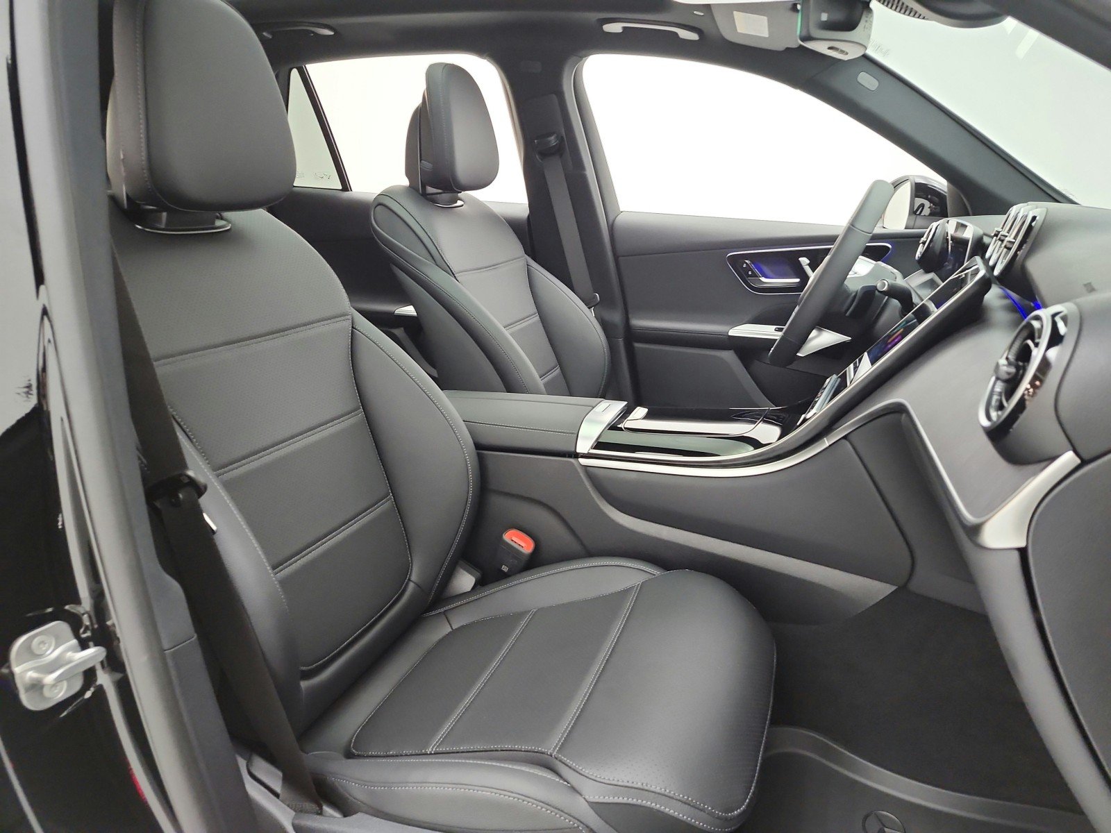 New 2026 Black Mercedes-Benz GLC 300 4MATIC® SUV image 14