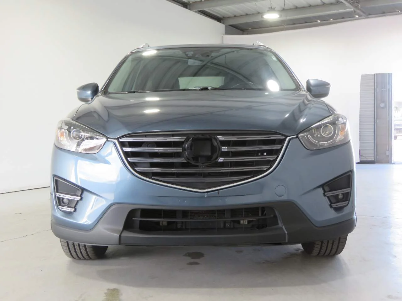 Used 2016 Meteor Gray Mica Mazda Grand Touring image 2