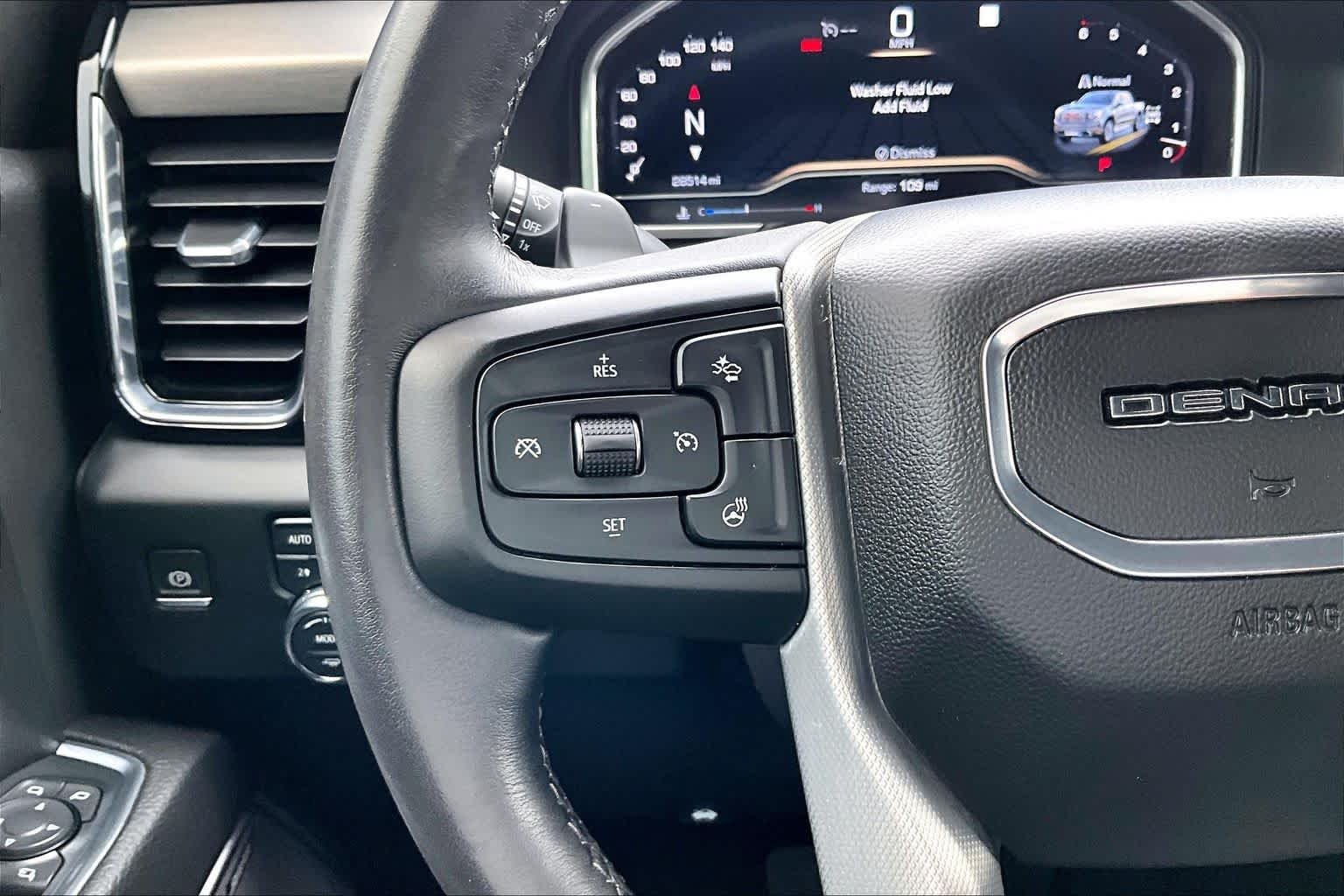 Used 2023 ONYX BLACK GMC Denali image 22