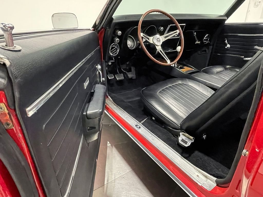 Used 1968 Red Chevrolet  image 44