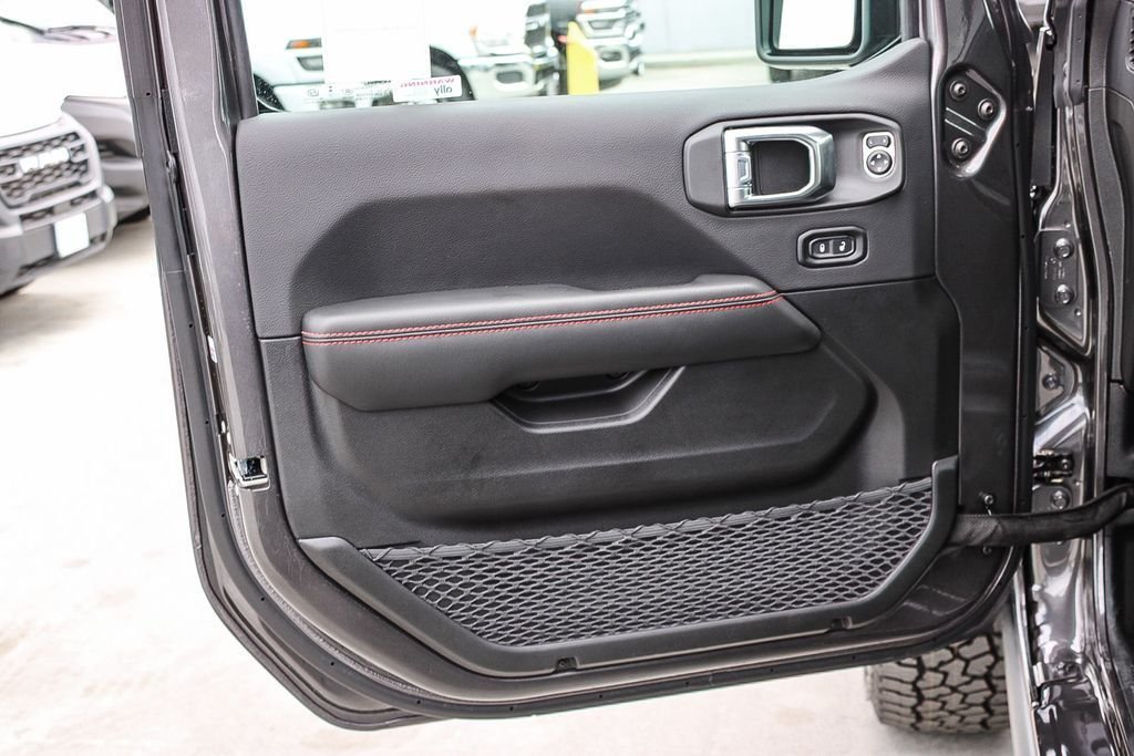 New 2026 Crystal Metallic Jeep Shadow Ops image 22