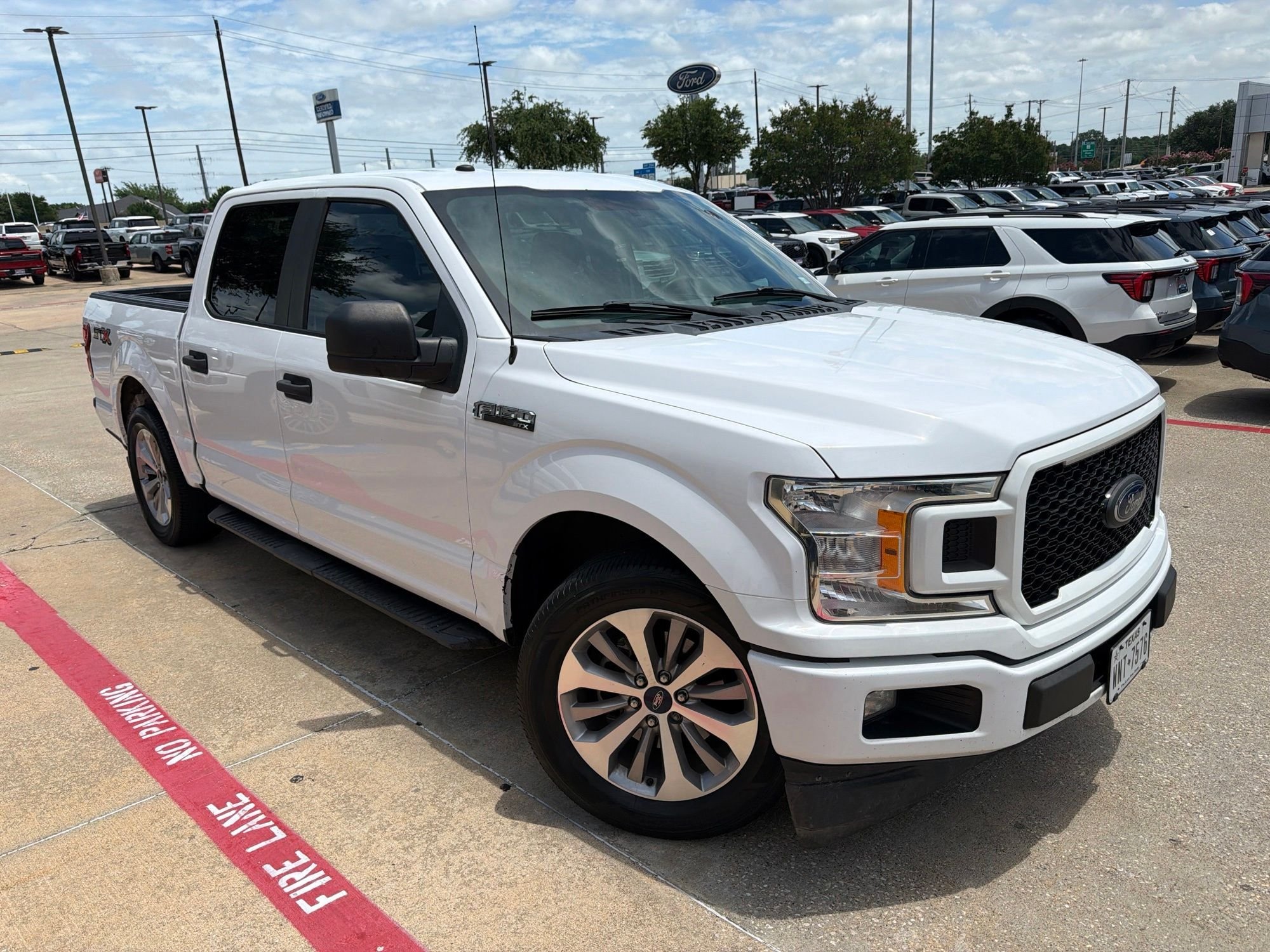 Used 2018 White Ford XL image 6