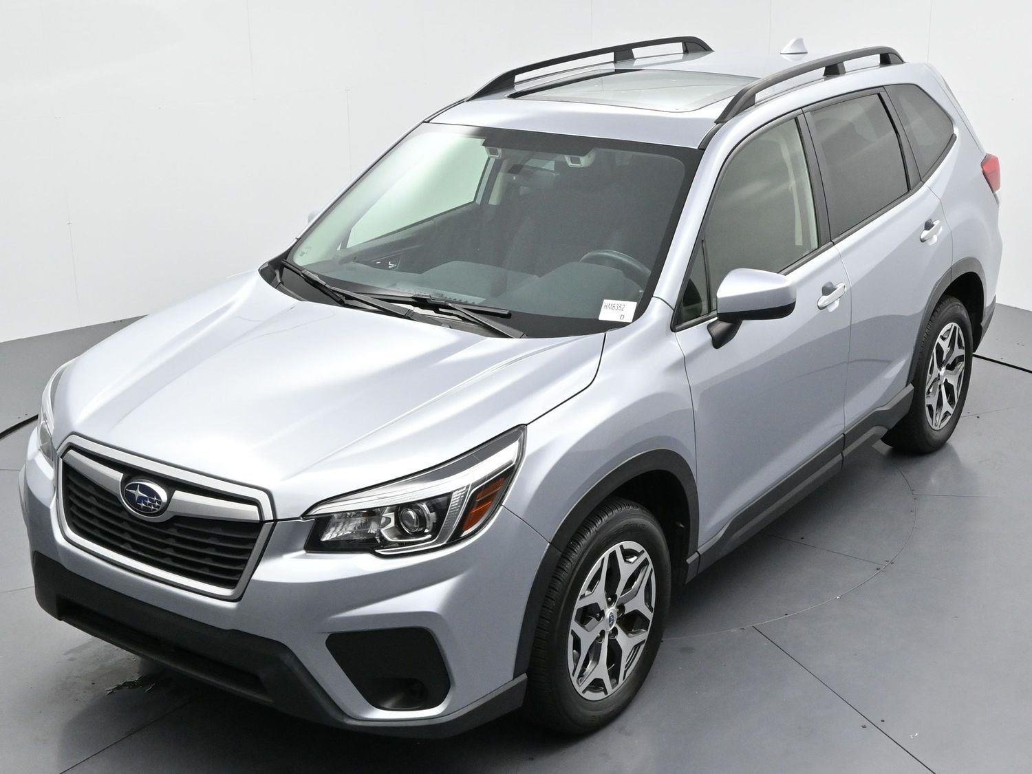 Used 2020 Ice Silver Metallic Subaru Premium image 36