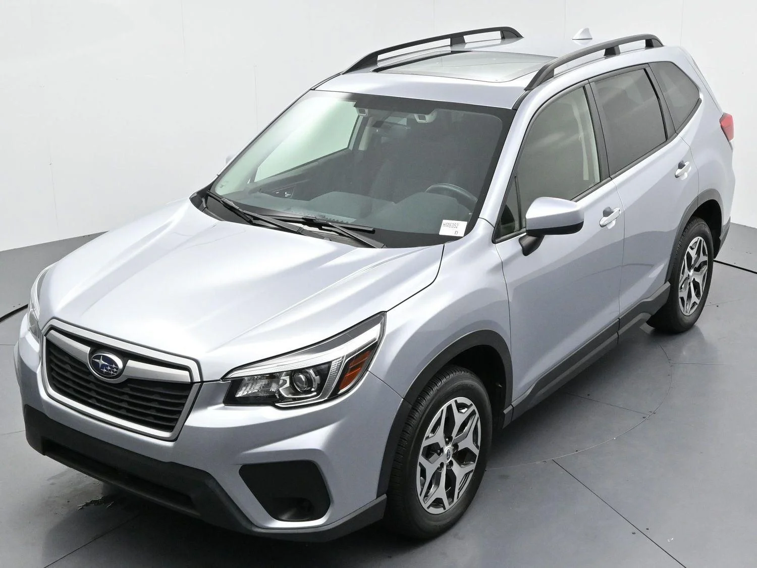 Used 2020 Ice Silver Metallic Subaru Premium image 36