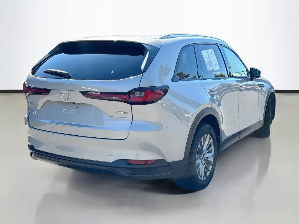 Certified Used 2024 Platinum Mazda 3.3 Turbo Preferred Plus image 7
