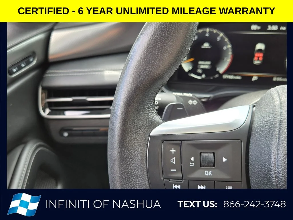 Certified Used 2023 White INFINITI LUXE image 31