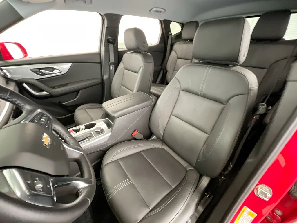 Used 2020 RED Chevrolet LT image 19
