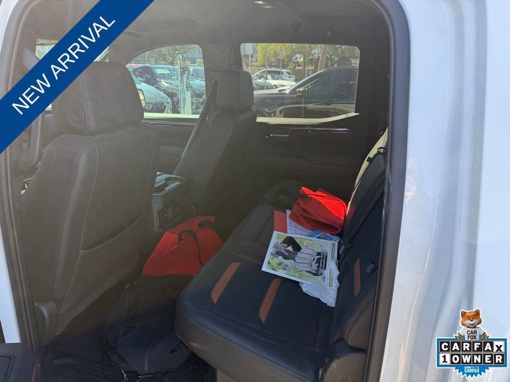 Used 2025 Summit White GMC AT4 image 7
