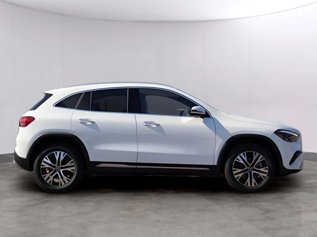 Used 2026 Polar White Mercedes-Benz GLA 250 image 4