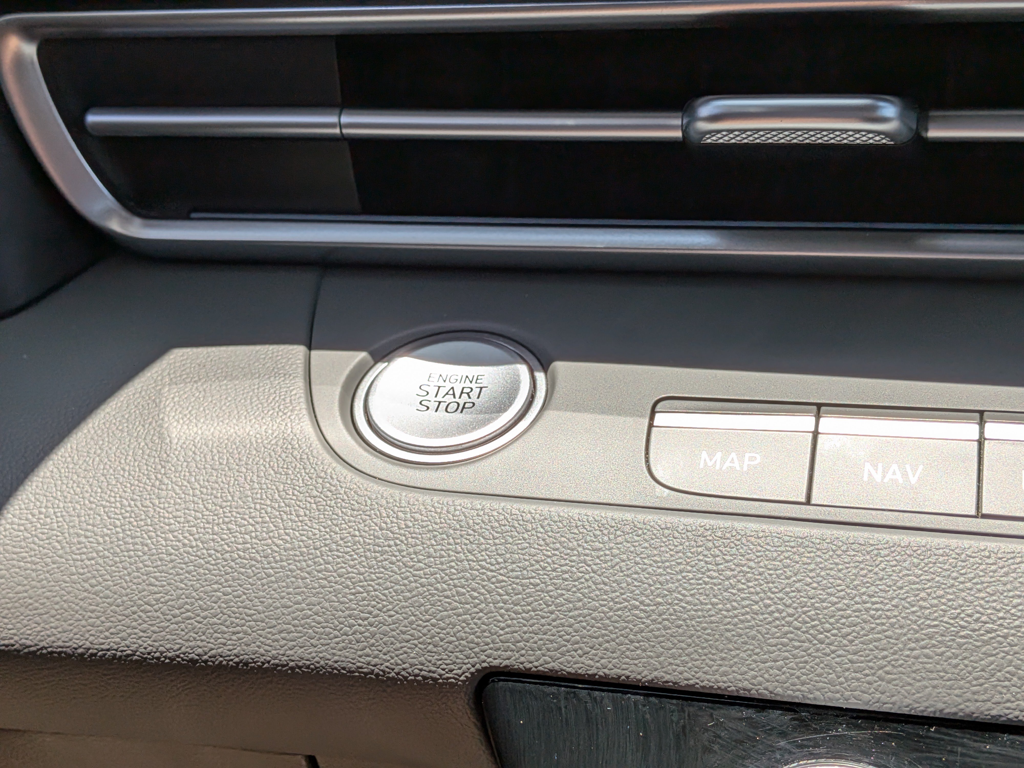 2024 Hyundai Elantra SEL - Photo 28