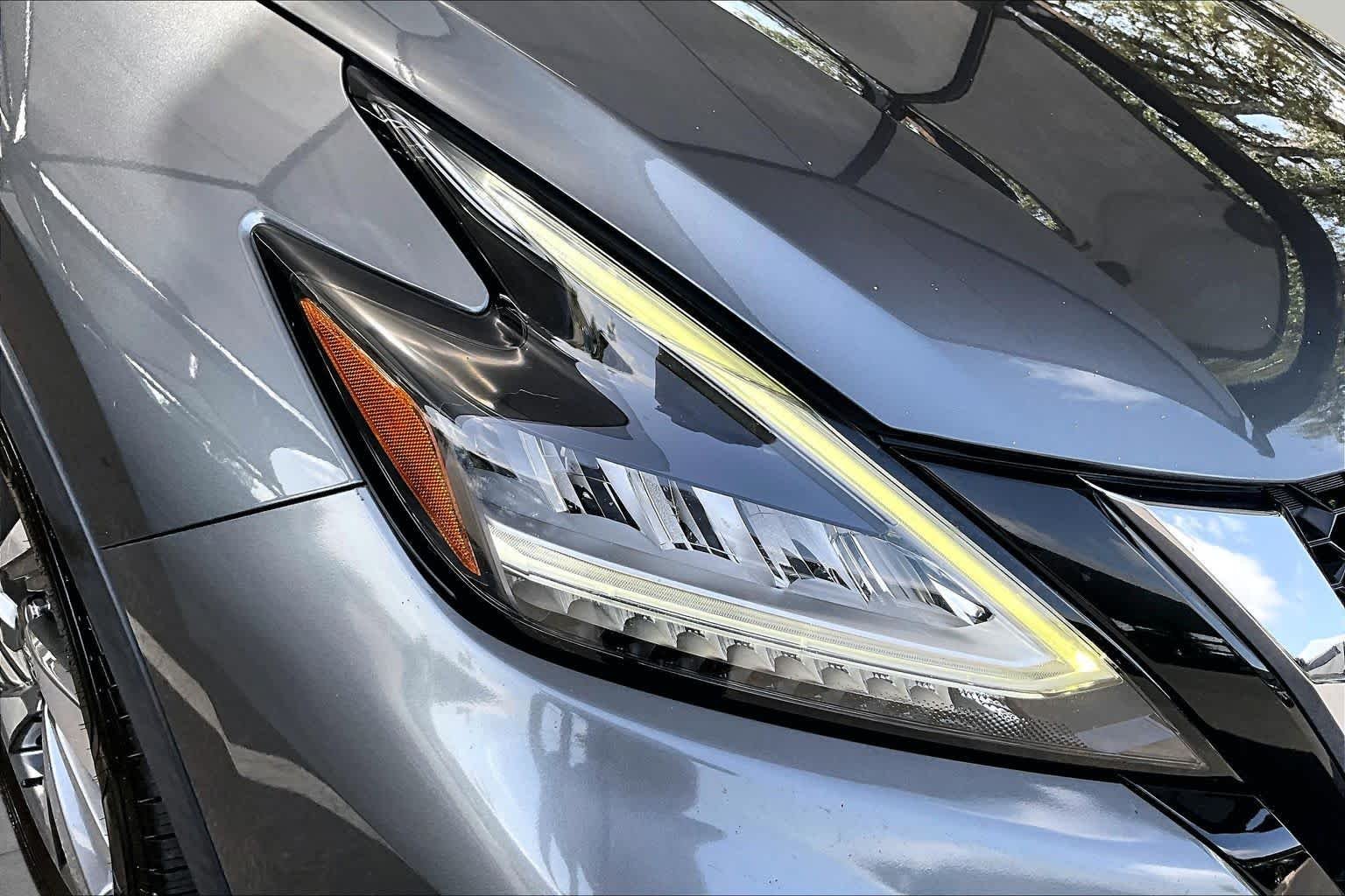 Certified Used 2020 Gun Metallic Nissan SL image 28