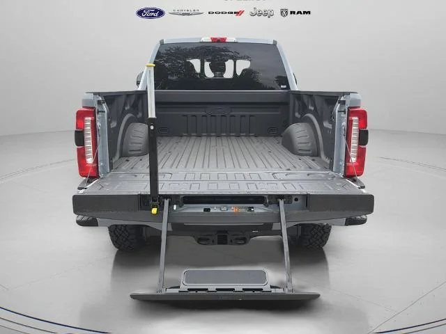 New 2026 Glacier Gray Metallic Tri-Coat Ford F-250® Lariat® image 17
