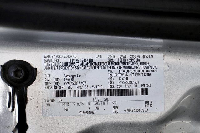 Used 2016 Silver Ford SEL image 29