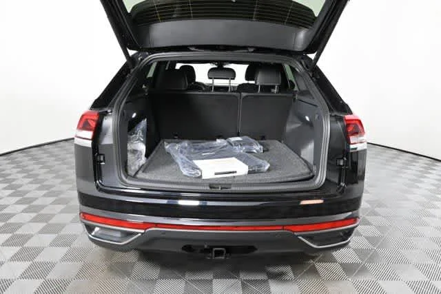 2026 Volkswagen Atlas Cross Sport SE w/Tech - Photo 13
