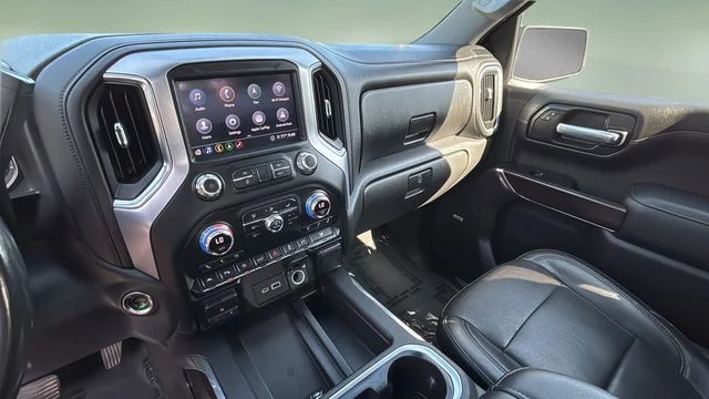 Used 2020 White GMC SLT image 25