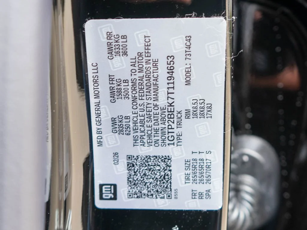New 2026 Onyx Black GMC Elevation image 30