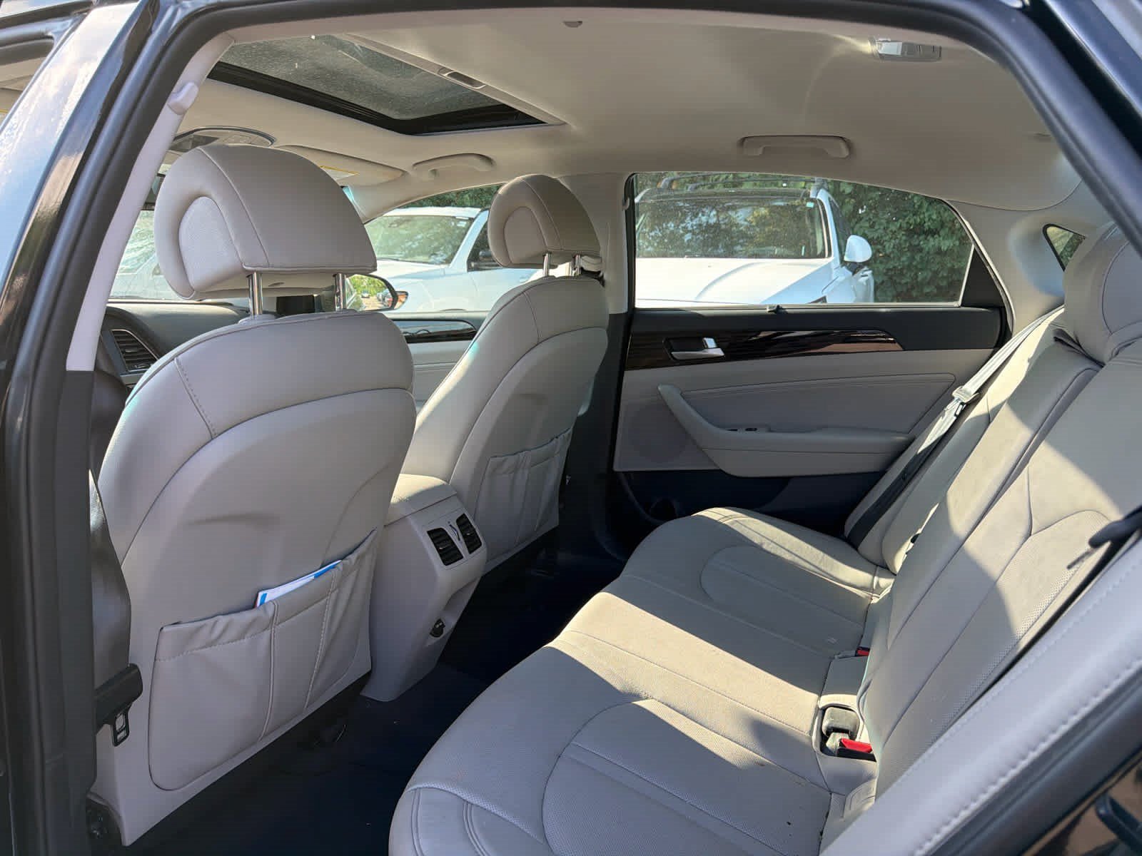 Used 2017 Phantom Black Hyundai Limited image 6