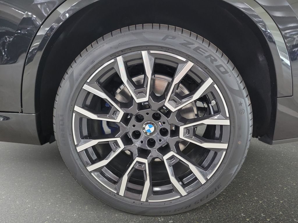 New 2026 Black Sapphire Metallic BMW M60i image 17