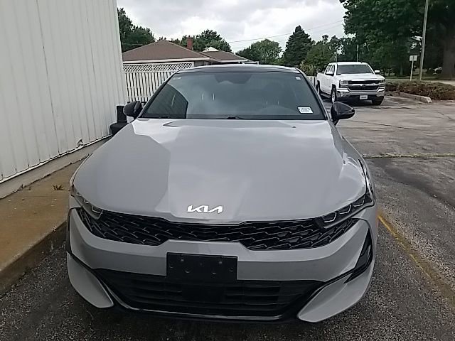 Used 2024 Gray Kia GT-Line image 6