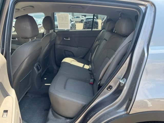 Used 2016 Mineral Silver Kia LX image 13
